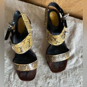 FENDI open toe sling back sandals size 6